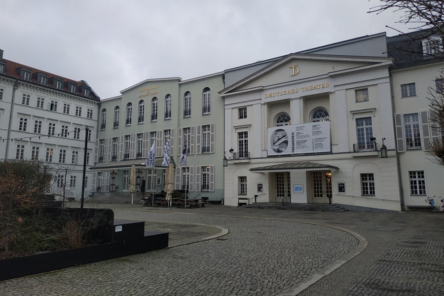 Indoor-LED-Wand P2+sBL von LEDTEK im Deutschen Theater Berlin