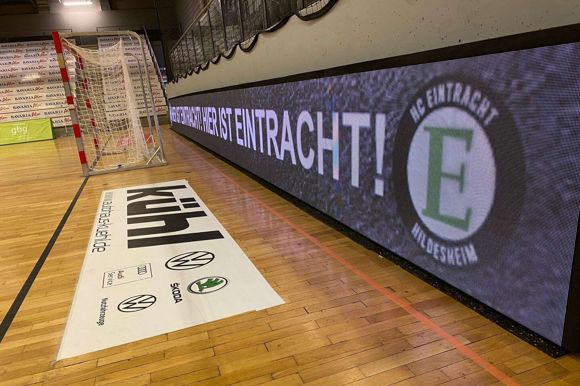 HC Eintracht Hildesheim Spielebande Spielebande Handball Club Hildesheim